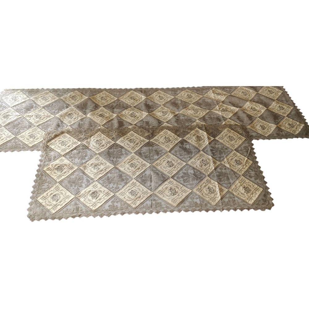 Handmade Table‎ Runners Hand Embroidered Vintage Flower Crochet Edge Two Pieces